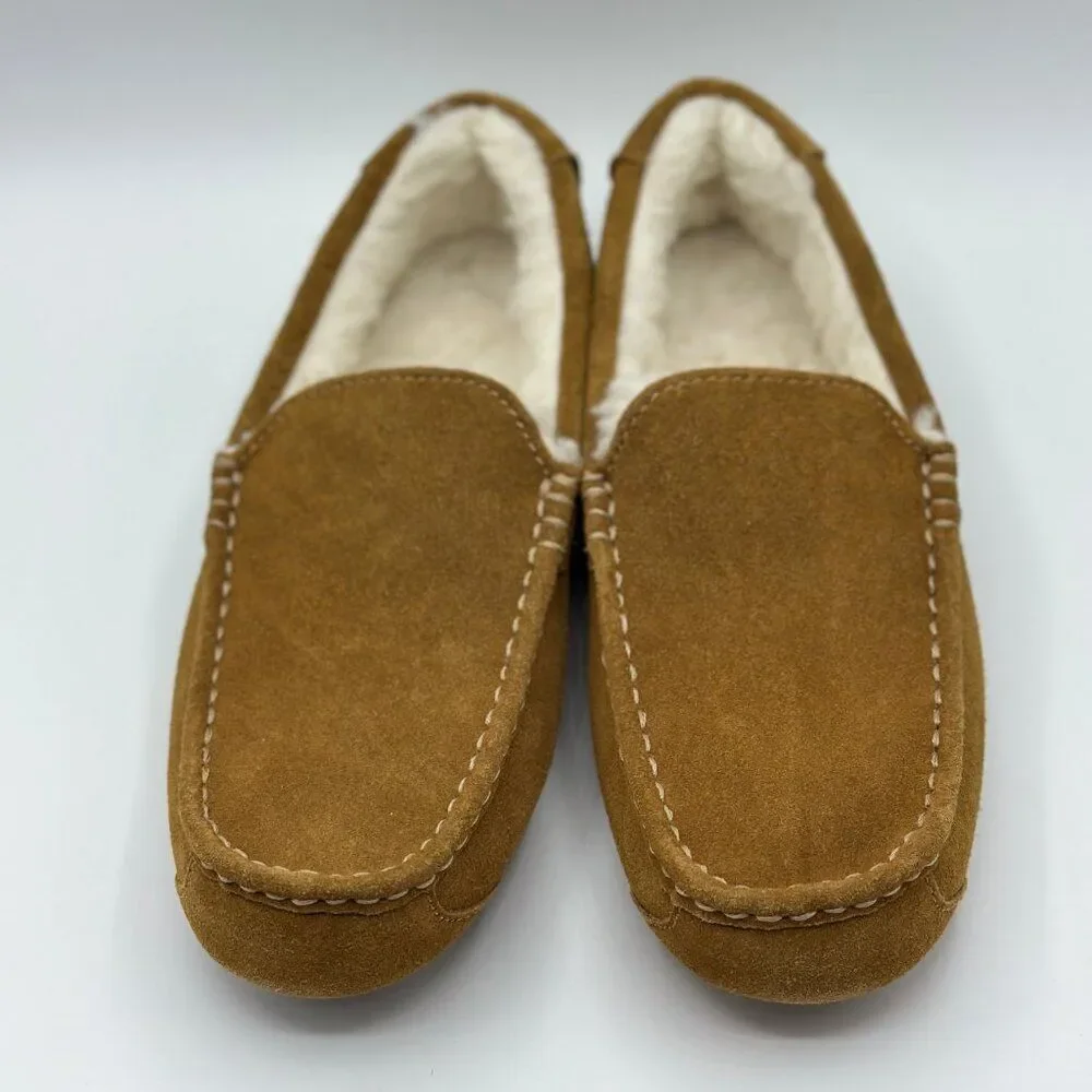 UGG new without